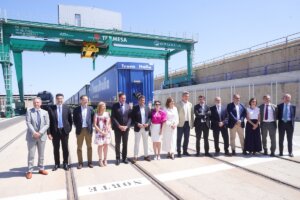 Puesta en marcha de la autopista marítimo-ferroviaria en el Puerto de Valencia